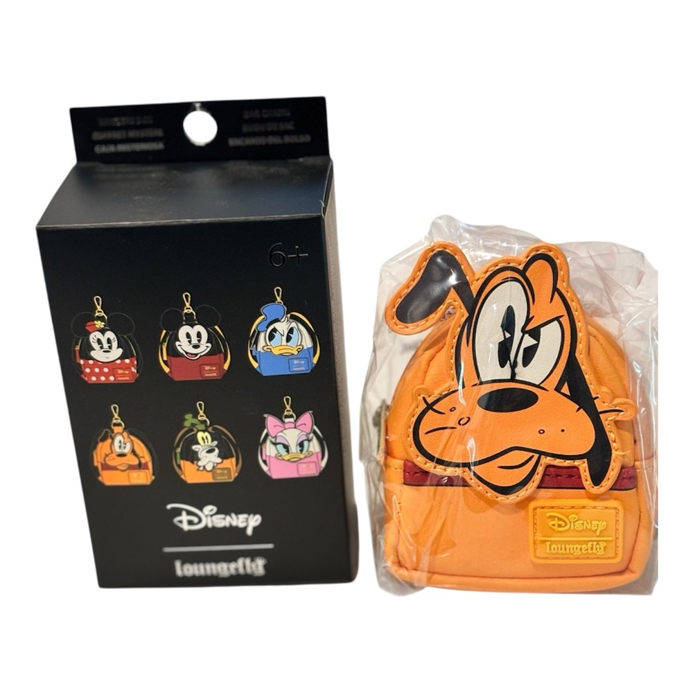 Mickey & Friends Picnic Cosplay Mystery Mini Backpack Keychain